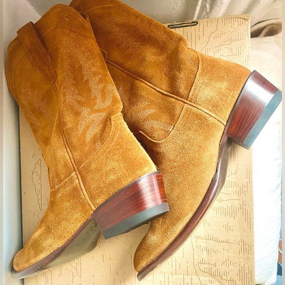 TECOVAS Brand The Josie Sienna Suede Cowboy Boot - Picture 3 of 13